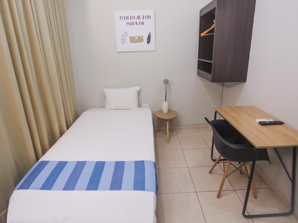 Leveint Executive Hotel Пукальпа Екстер'єр фото