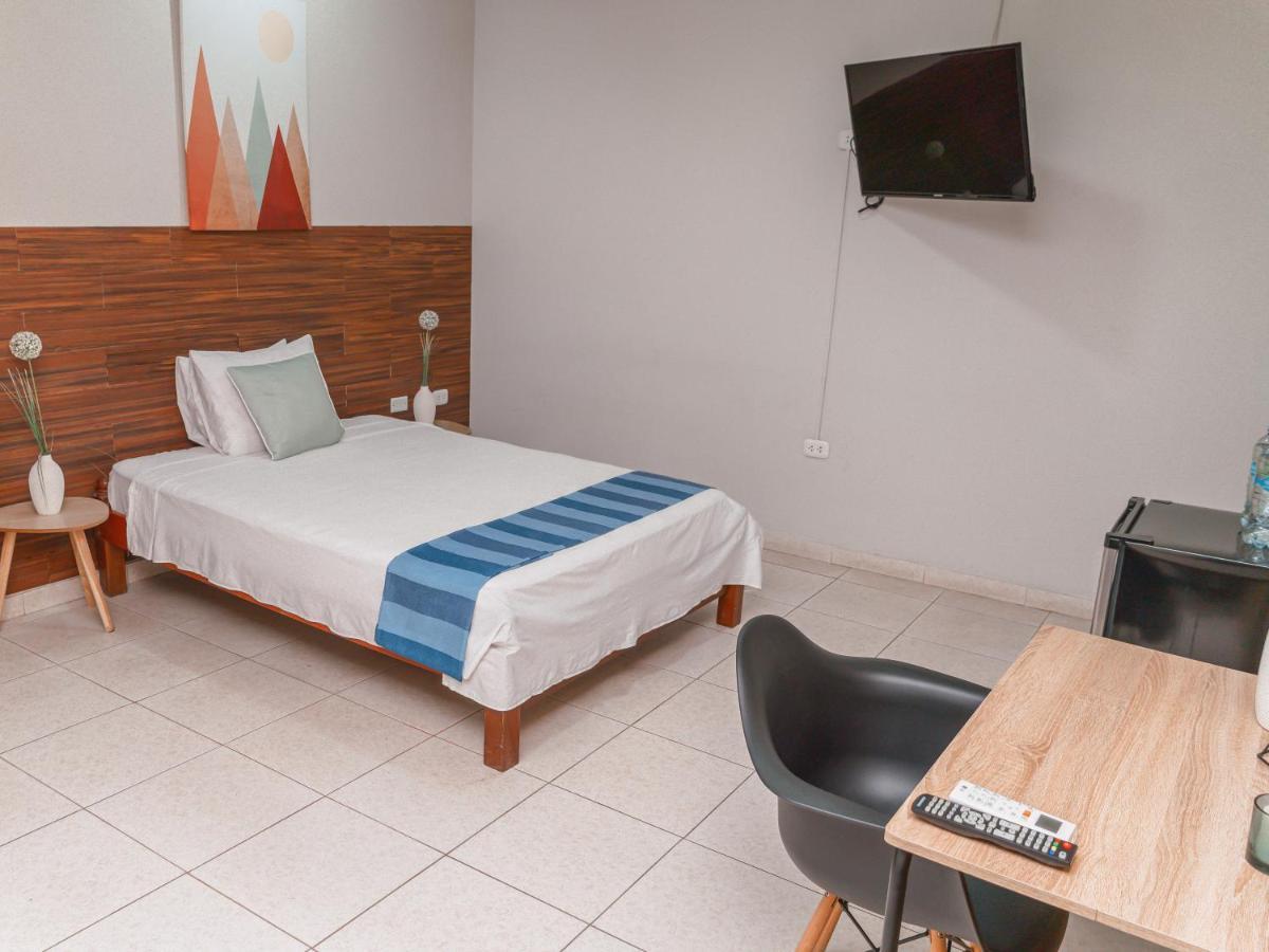 Leveint Executive Hotel Пукальпа Екстер'єр фото